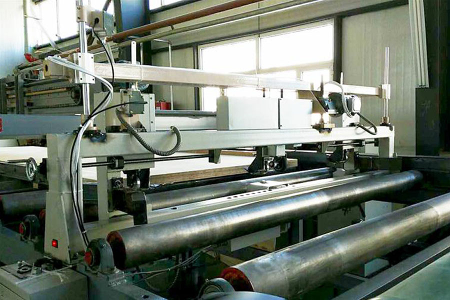 【案例分享】為某木板廠家定制在線激光測厚儀