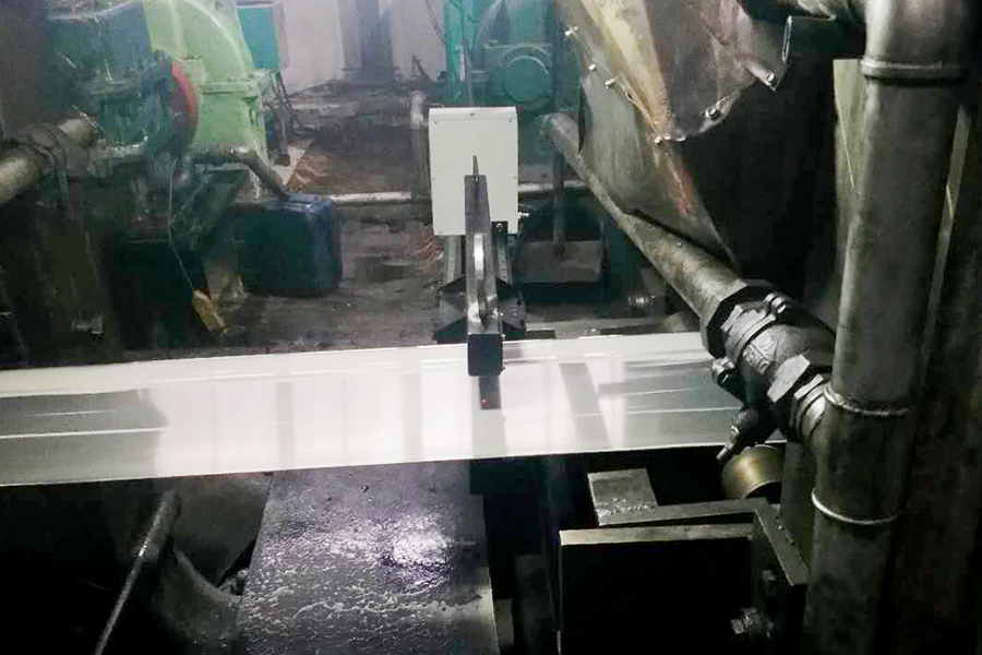 點評：單點掃描式激光測厚儀優缺點！