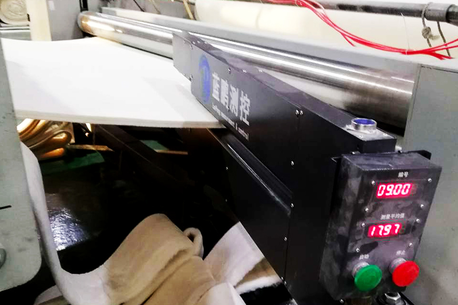 藍(lán)鵬測控的激光測厚儀如何？